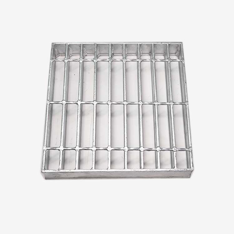 Fine mesh steel bar grating for ball-proof and small-opening applications